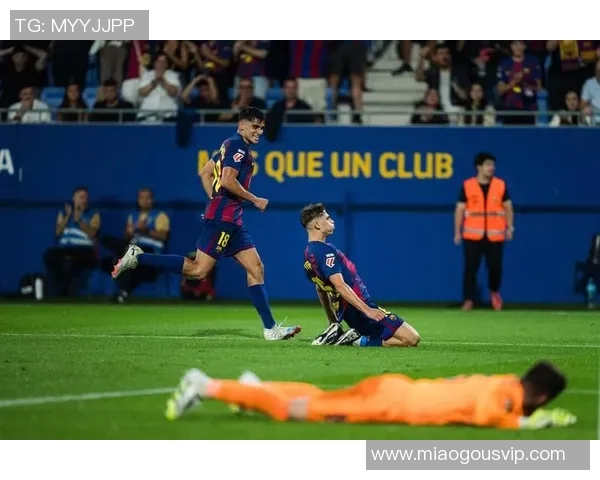 巴伦西亚官方宣布与球员签订续约合同，球队实力再次得到提升