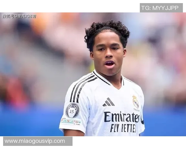 法甲恩德里克精彩横敲助力球队逆转胜利引发热议